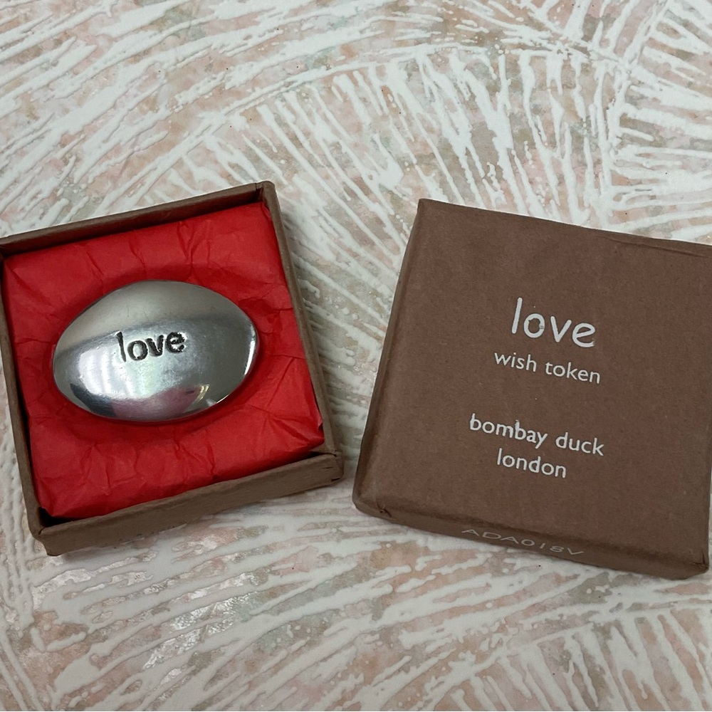 Bombay Duck London Love Wish Token